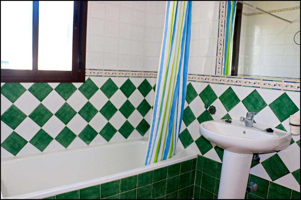 Łazienka w obiekcie Chalet con piscina privada