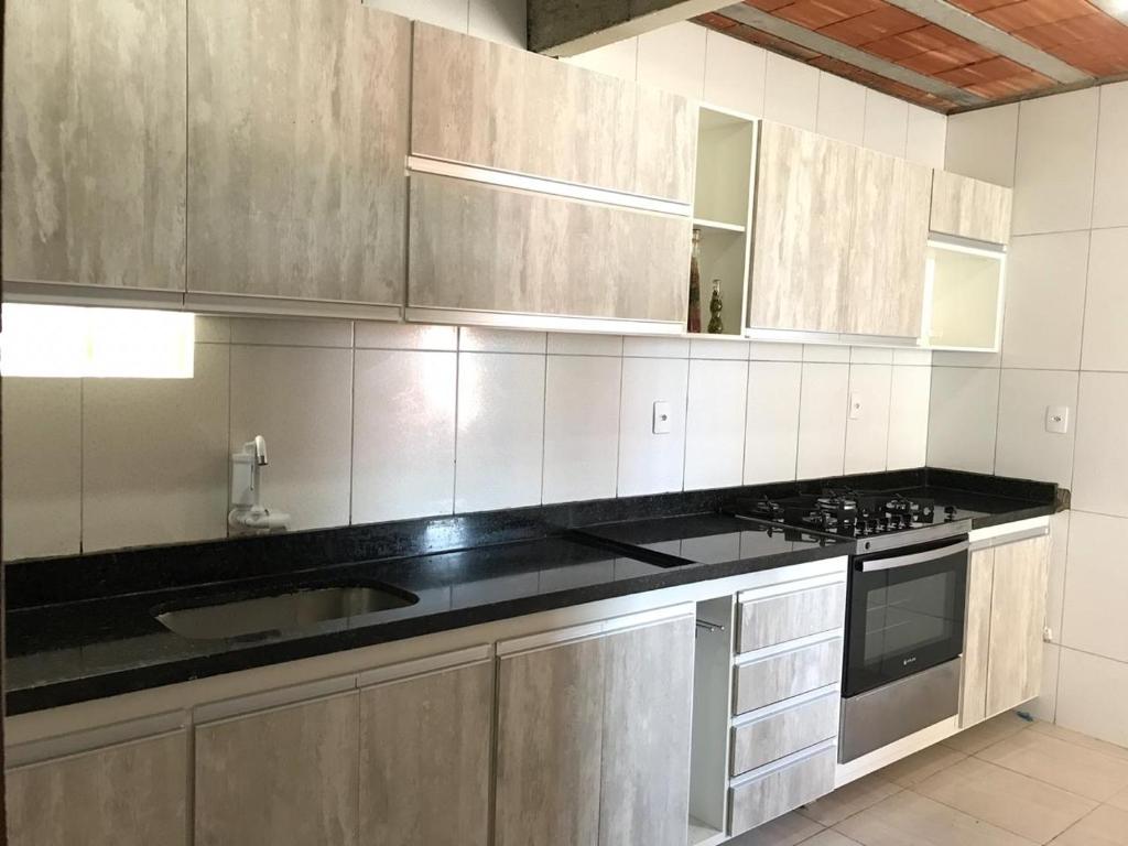  Casa pra temporada (Praia dos Anjos)