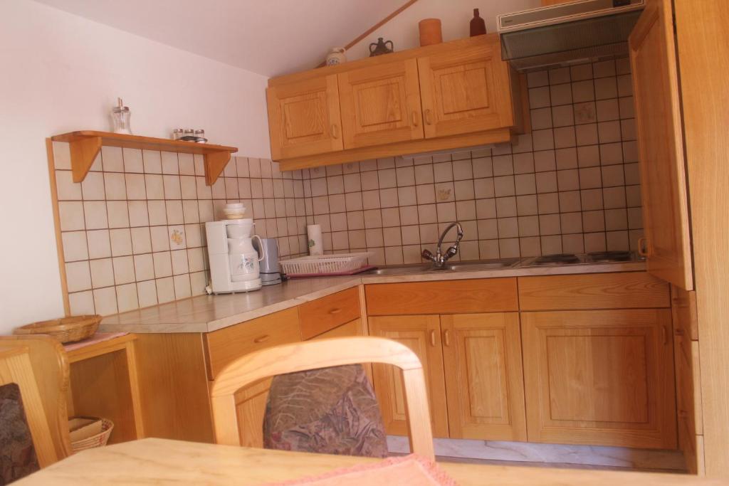 Kuchyňa alebo kuchynka v ubytovaní Haus Bergblick