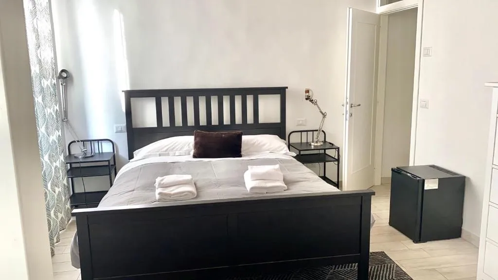 ROOM DELUXE, Florence, Italy