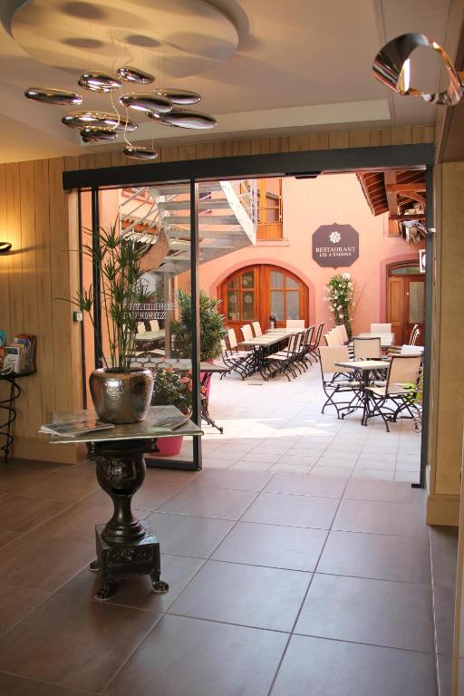 Fitness centrum a/nebo fitness zařízení v ubytování Hostellerie du Forez