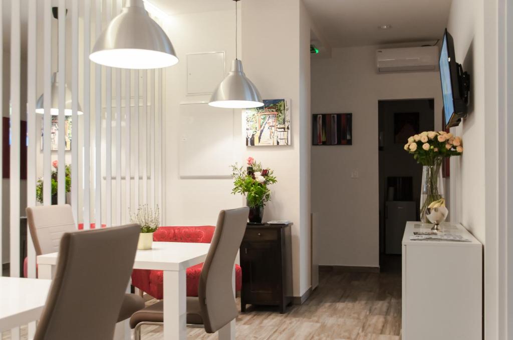 Posedenie v ubytovaní B&B Concept
