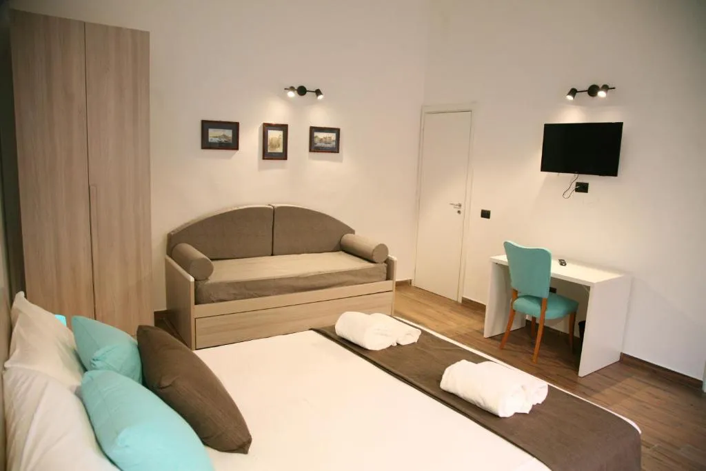 Chek B&B, Napoli, Italia