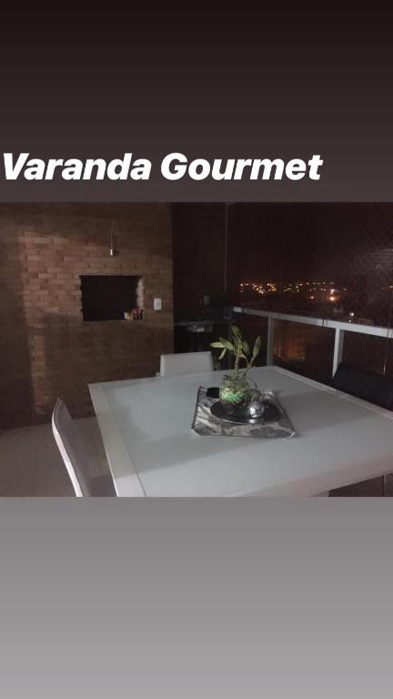  Apartamento Guarujá