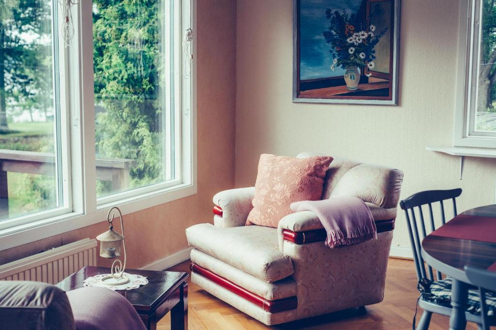 Posezení v ubytování Bolmsö B&B