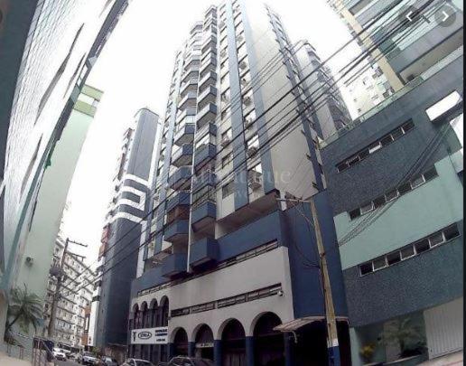  APARTAMENTO BEIRA MAR NO CENTRO DE BALNEÁRIO CAMBORIÚ