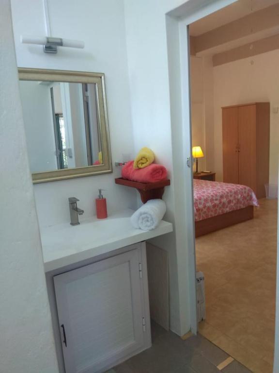 Postel nebo postele na pokoji v ubytování Les Antigones