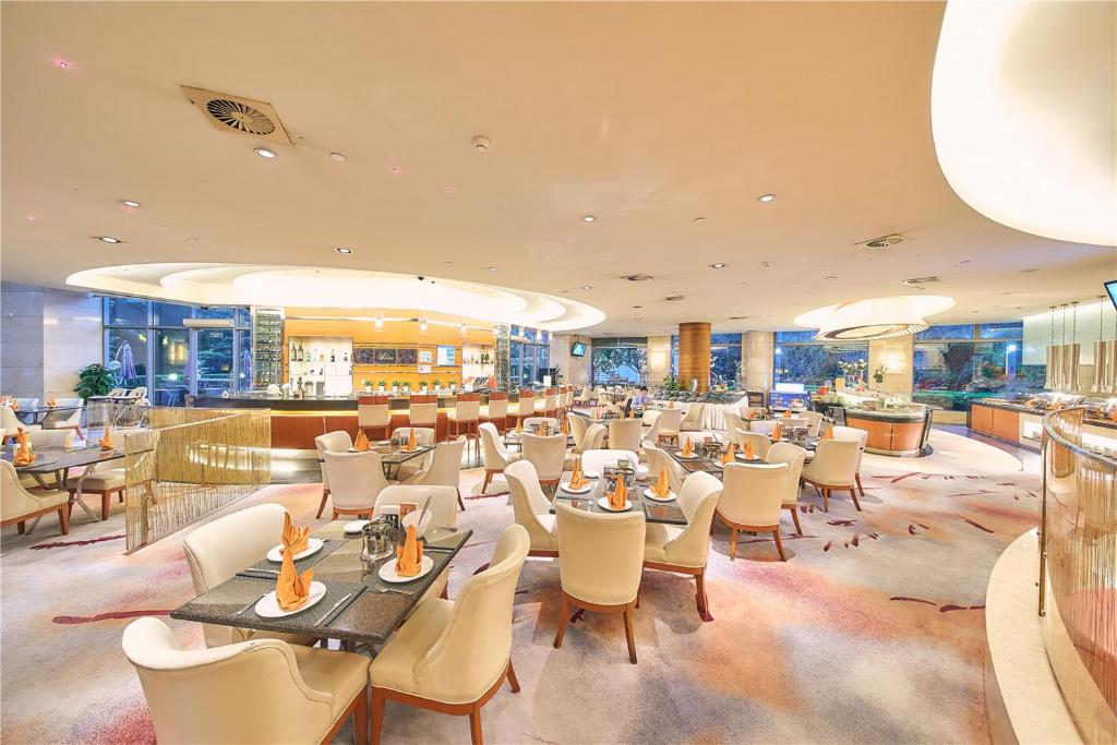 Restaurace v ubytování Parkview Hotel
