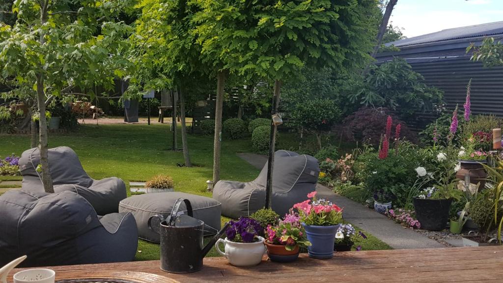Zahrada ubytování Dragonflycottagebnb