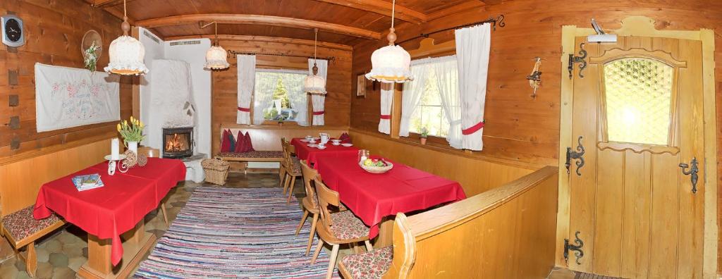 Posedenie v ubytovaní Almstüberl - Schiestl's Ferienhütten