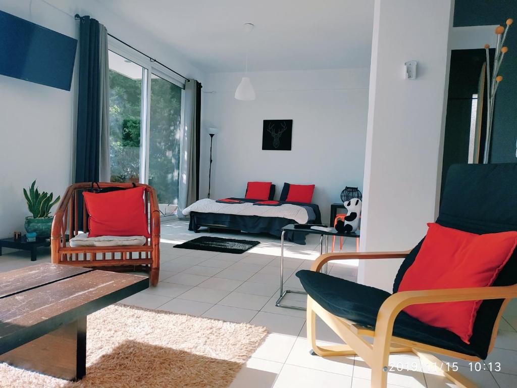 Posedenie v ubytovaní STUDIO POSEIDONIA apartment 75sqm CORINTH CANAL