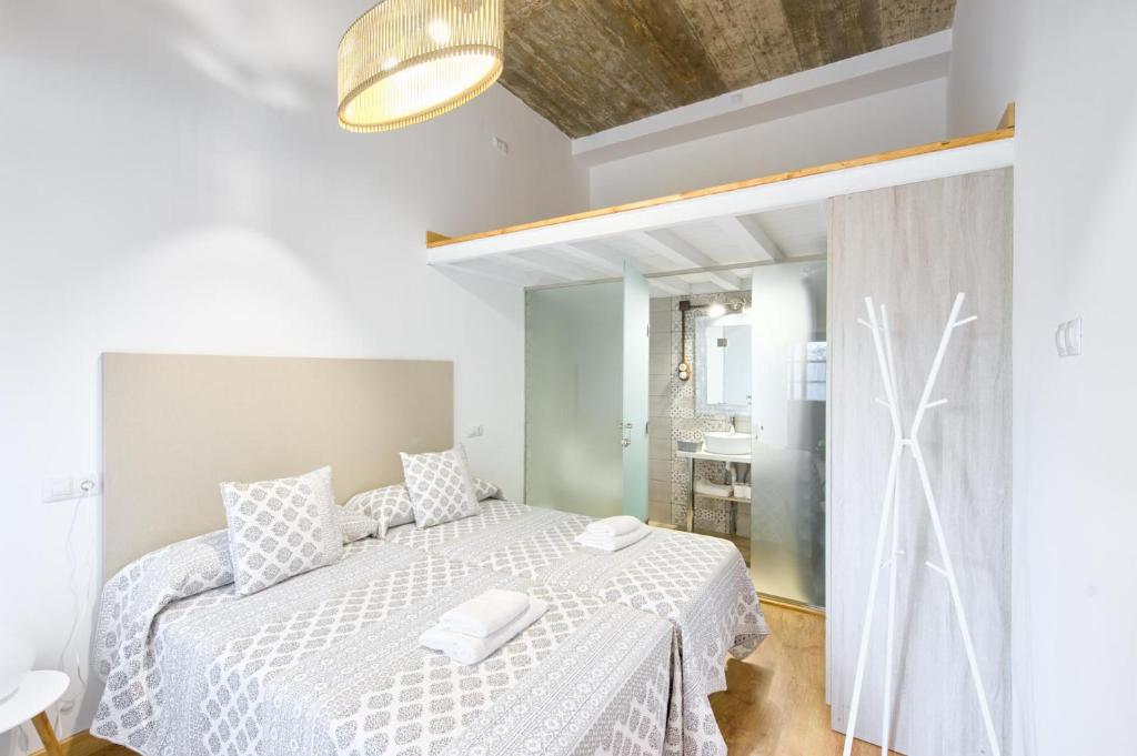 APARTAMENTOS LA LLONGAR - Deluxe Double Studio
