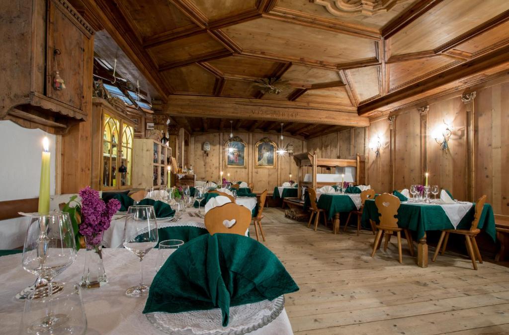 Restaurace v ubytování Historic Hotel Ristorante La Stua