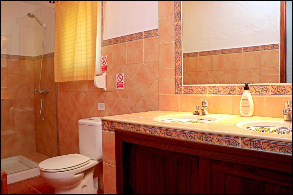 Koupelna v ubytování Casa Roche Viejo