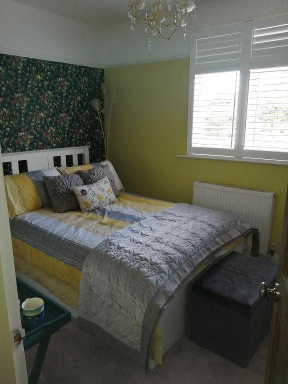 Charming pink house with perfect location - 预算双人间