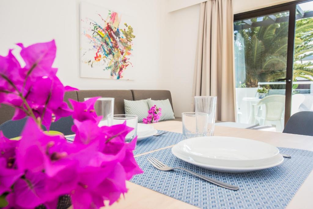 Los Tulipanes - Apartment With Pool View