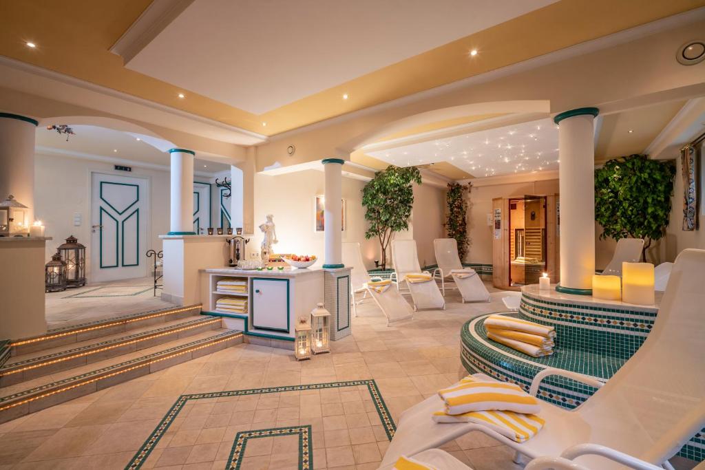 Posezení v ubytování Hotel Garni Erler