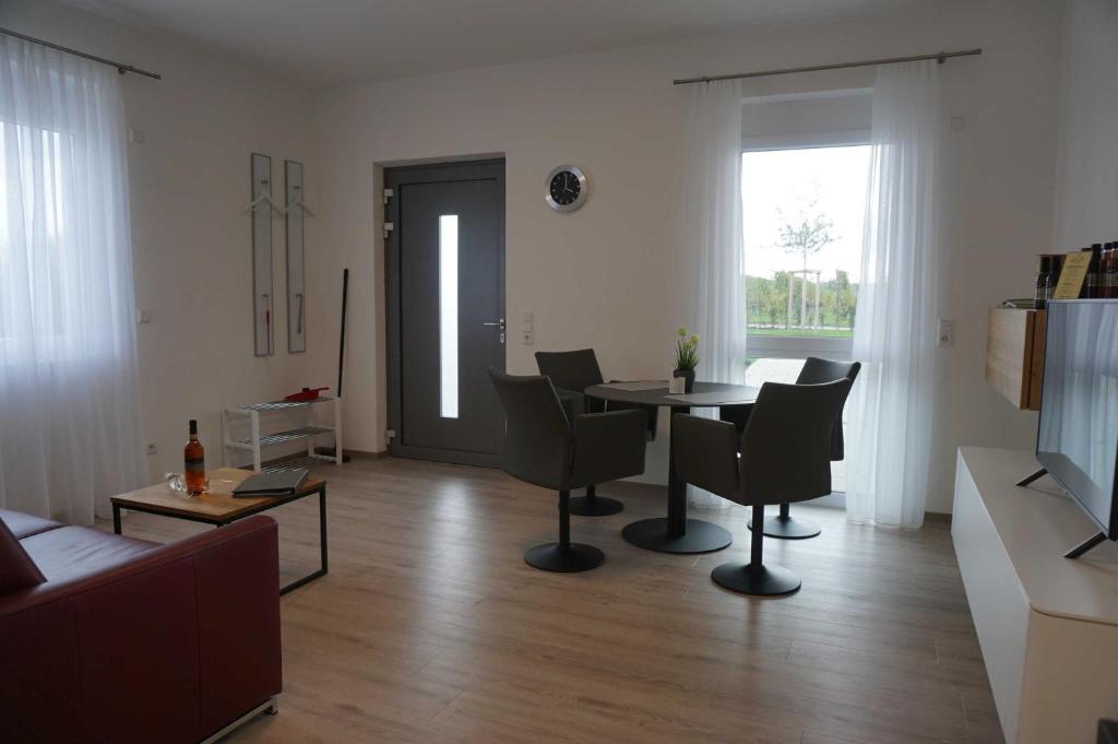 Weingut Schaaf - Apartment With Terrace