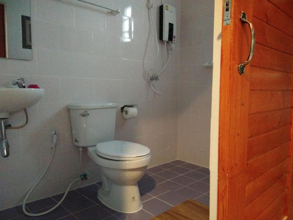 We home - Economy Double Room