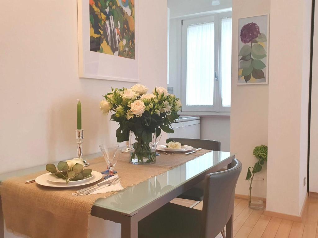 Corso Vercelli Apartment - 9