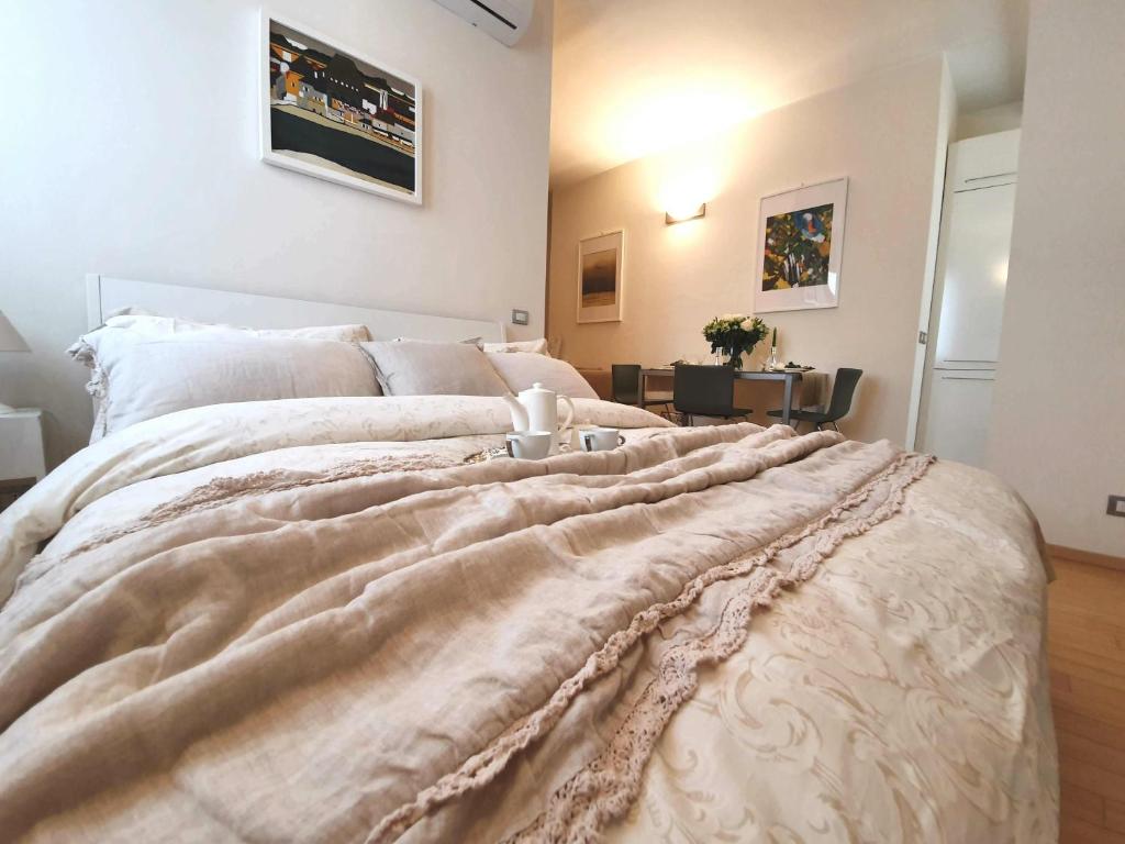 Corso Vercelli Apartment - 8