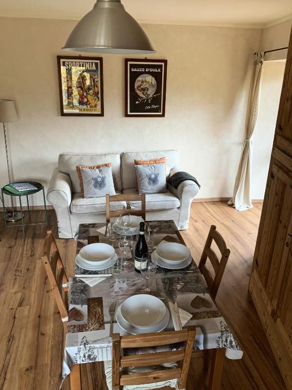 A seating area at San Marco FARMHOUSE with a view.