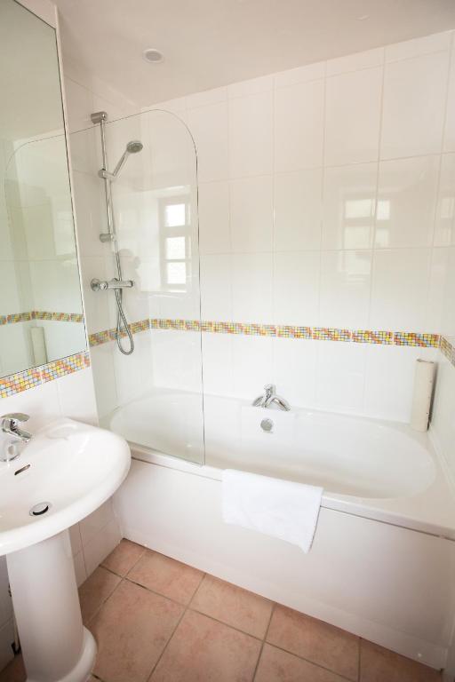 Whitewater Hotel & Spa - 