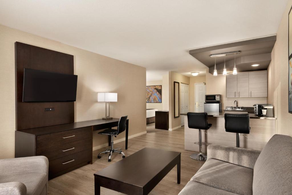 Days Inn by Wyndham Saskatoon - Resim 5