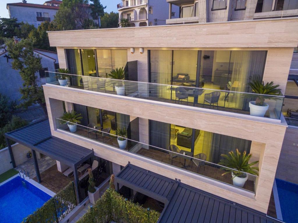Ban công/sân hiên tại Apartments DEL MAR 3