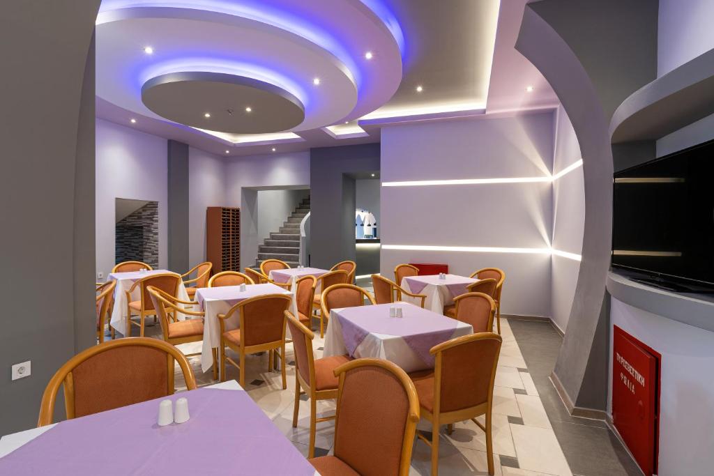 Posezení v ubytování N E P center Hotel Rodos