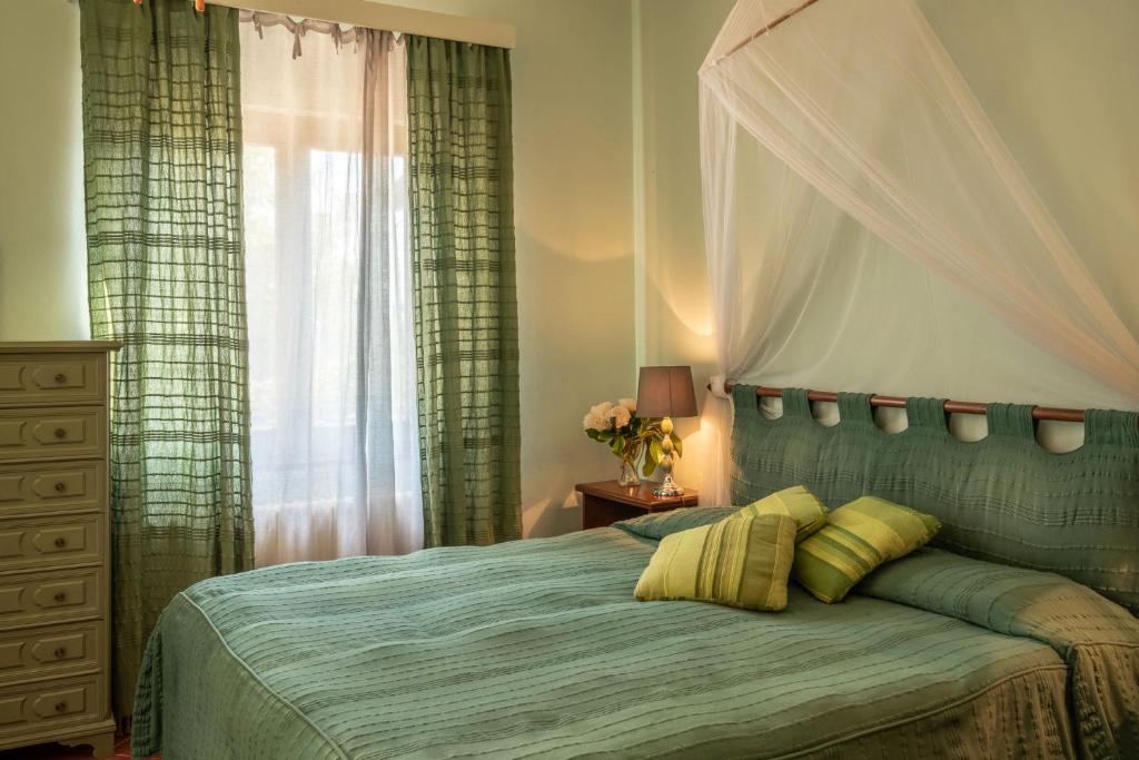 Łóżko lub łóżka w pokoju w obiekcie Torraccia di Chiusi Agriturismo Relais