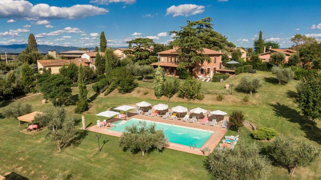 an aerial view of a estate with a swimming pool at Holiday House Borgo Badia in Castiglione del Lago