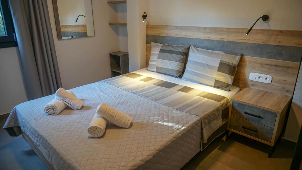 Enalia Luxury Living - 8