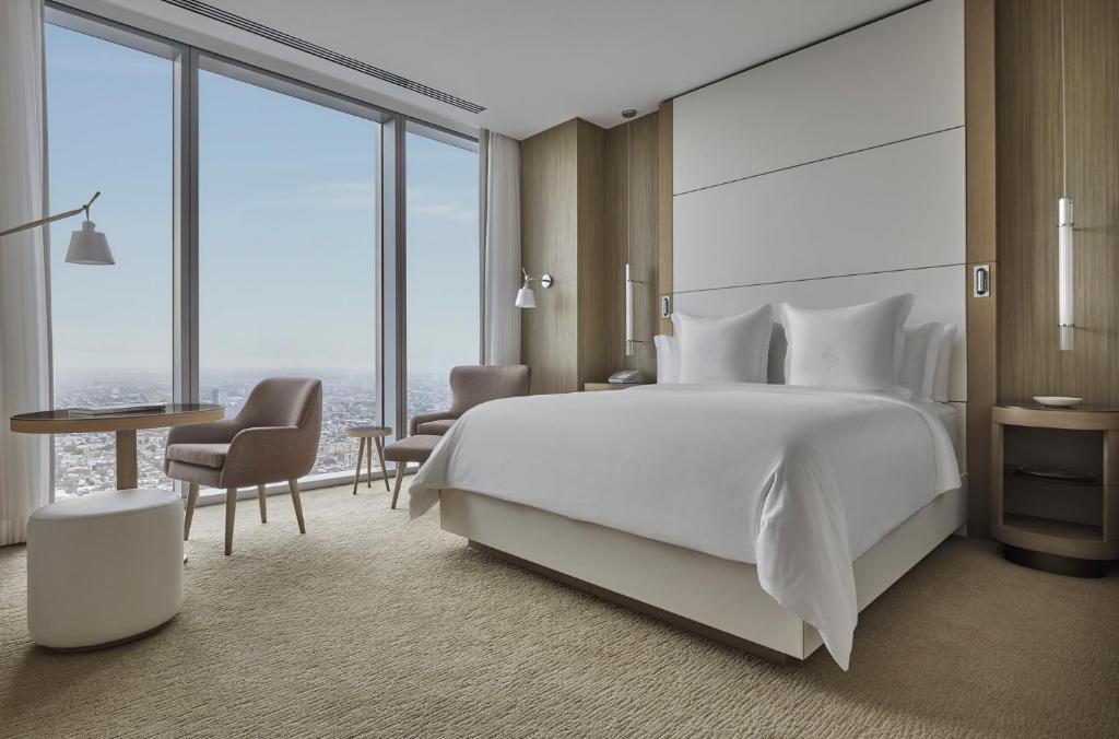 Four Seasons Hotel Philadelphia at Comcast Center - 