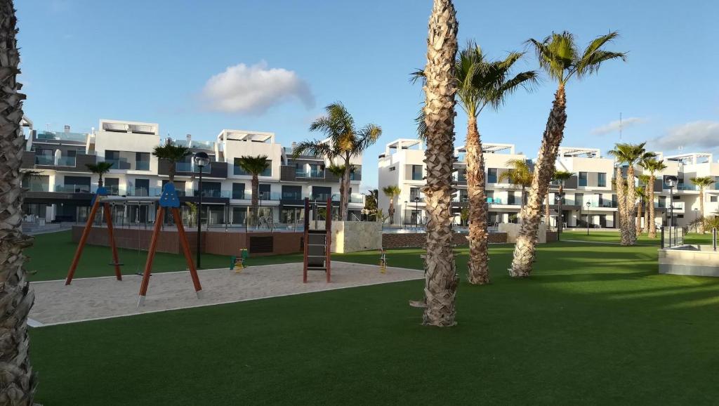 Oasis Beach X 106, Guardamar del Segura – Bijgewerkte prijzen ...