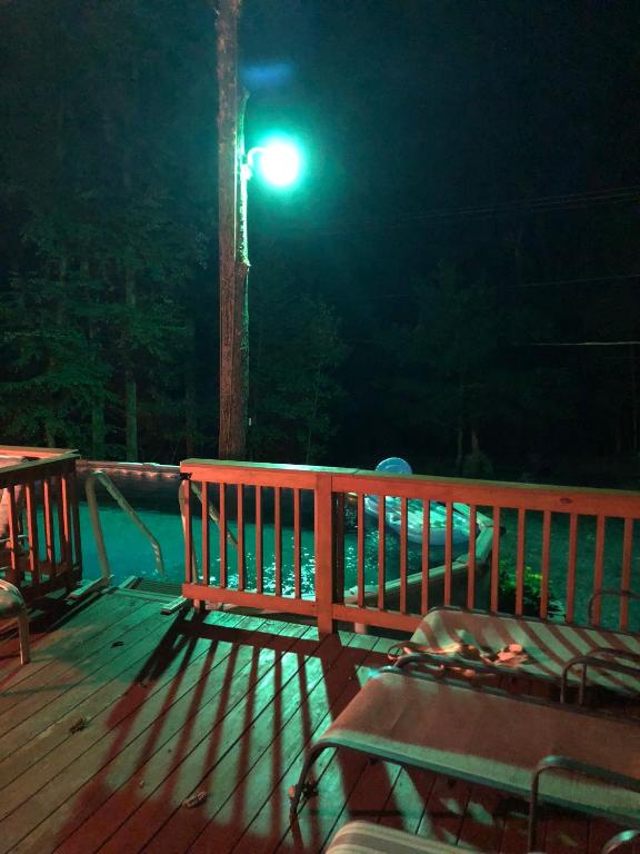 Galería fotográfica de Pocono cabin with private pool at Shawnee Mtn en East Stroudsburg