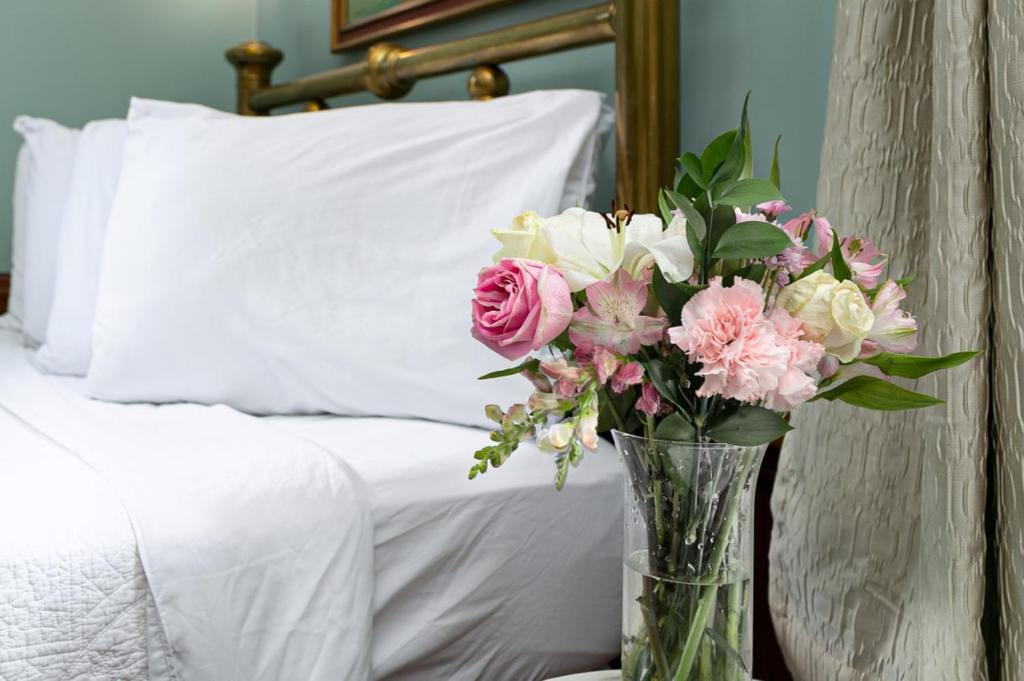 Cedar Crest Inn - Reese Studeer Slaapkamer