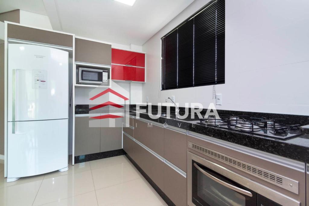  LA070E - Apartamento Praia de Bombas