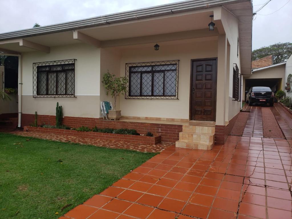 Yolanda Family House - Two-Bedroom Townhouse