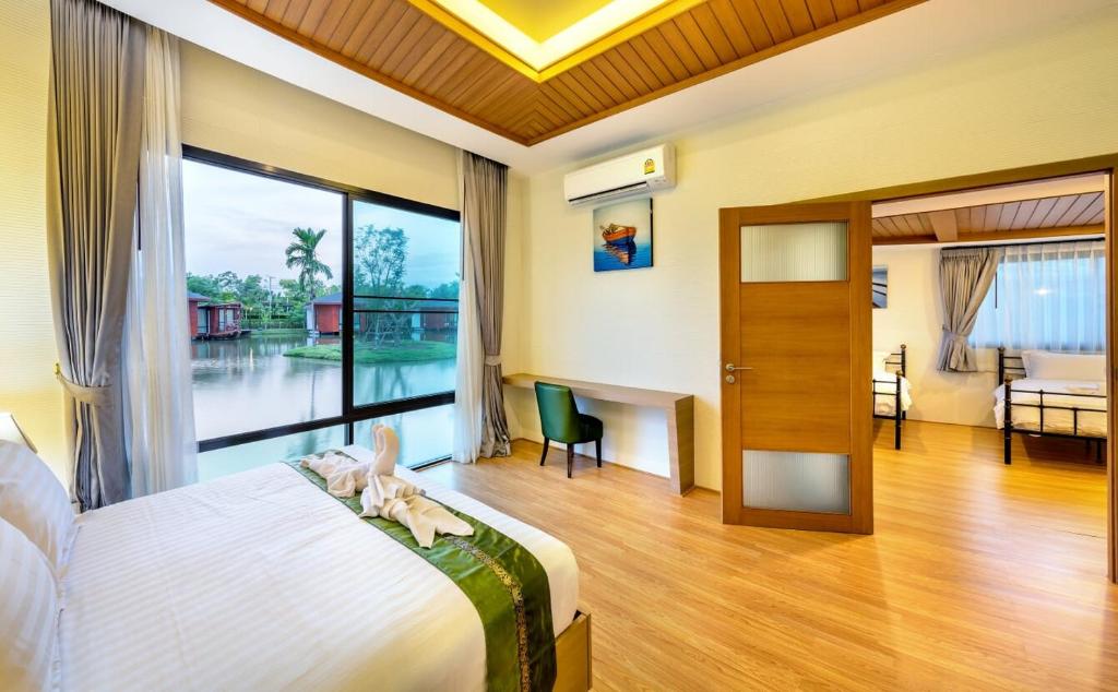 boathouse boutique riverside - Triple Room With View