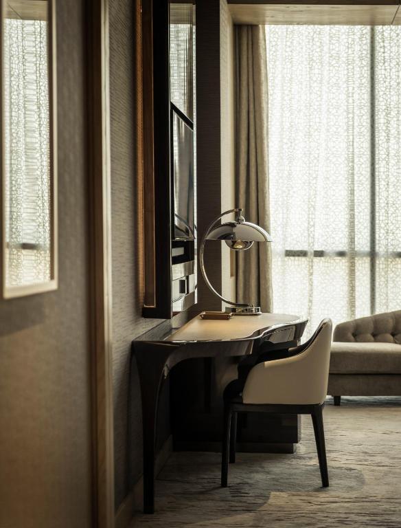 Deluxe Twin Room - Image 1