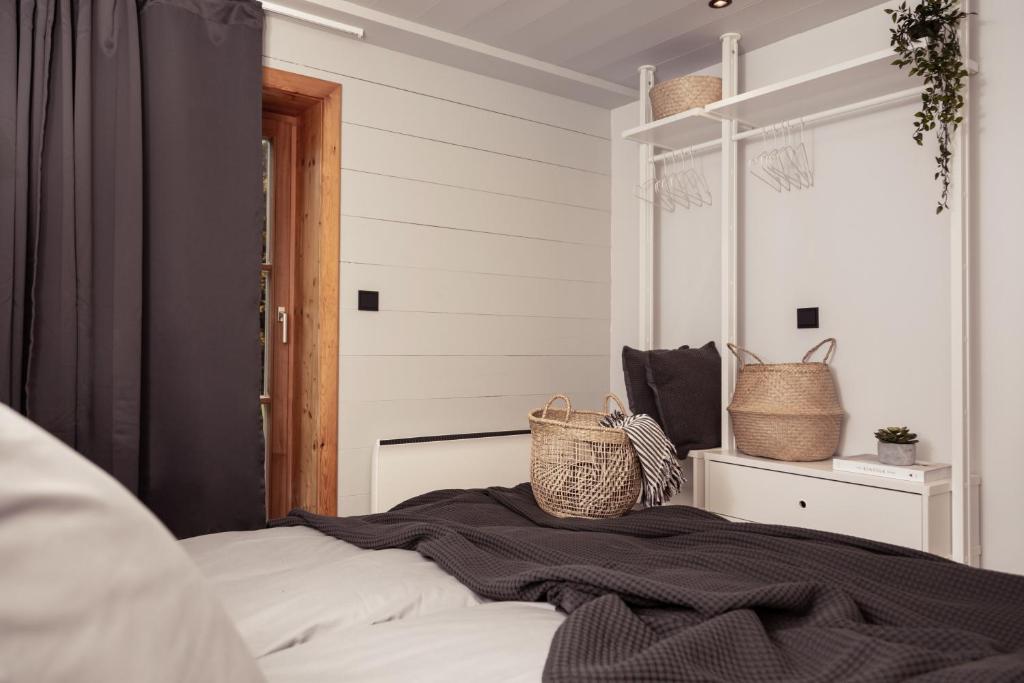 A bed or beds in a room at Chalet Franz