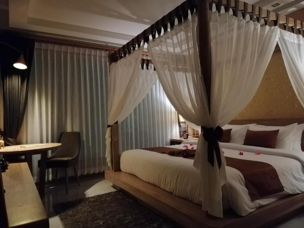 Khaolak Blue Sky Villa - 6