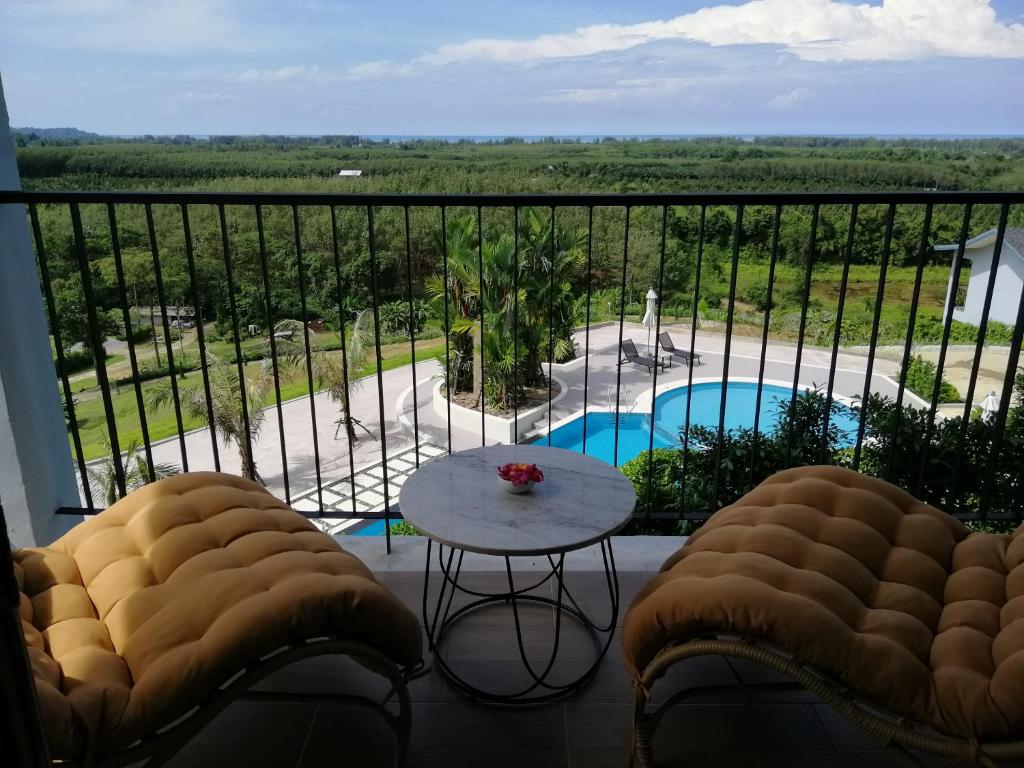 Khaolak Blue Sky Villa - 18