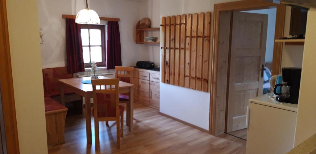 Kuchyň nebo kuchyňský kout v ubytování Haus Moser
