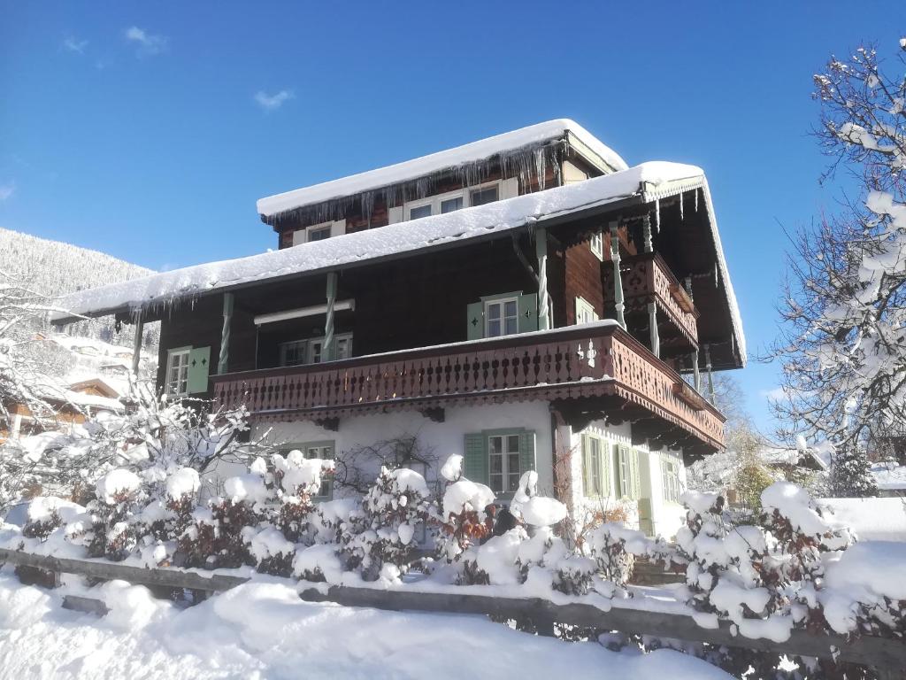 Villa Zeppelin - App Bergkristall v zimě