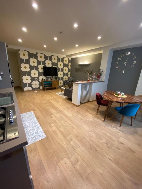 70's Luxury Cavour - 4