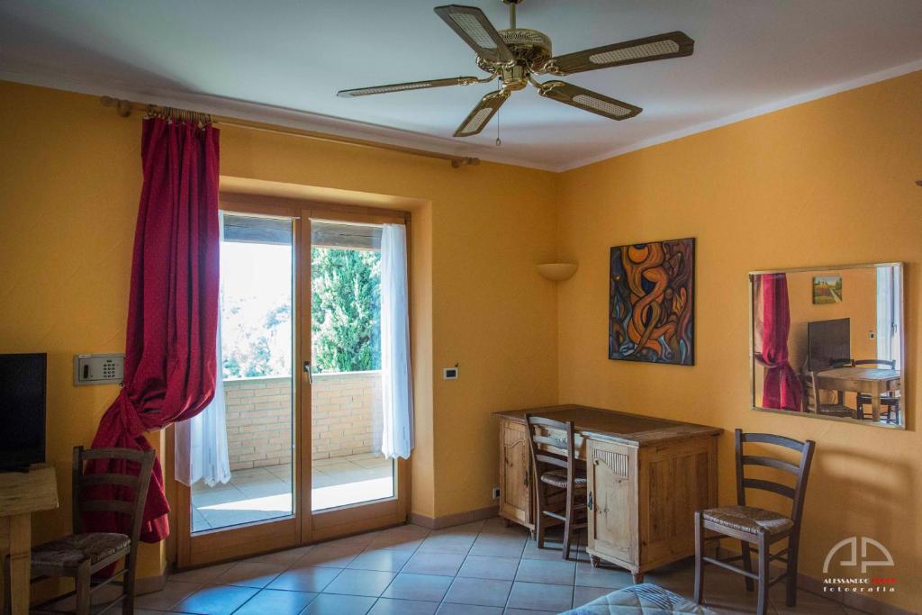 Fotografie z fotogalerie ubytování Villa Sant Anna v destinaci Sassetta