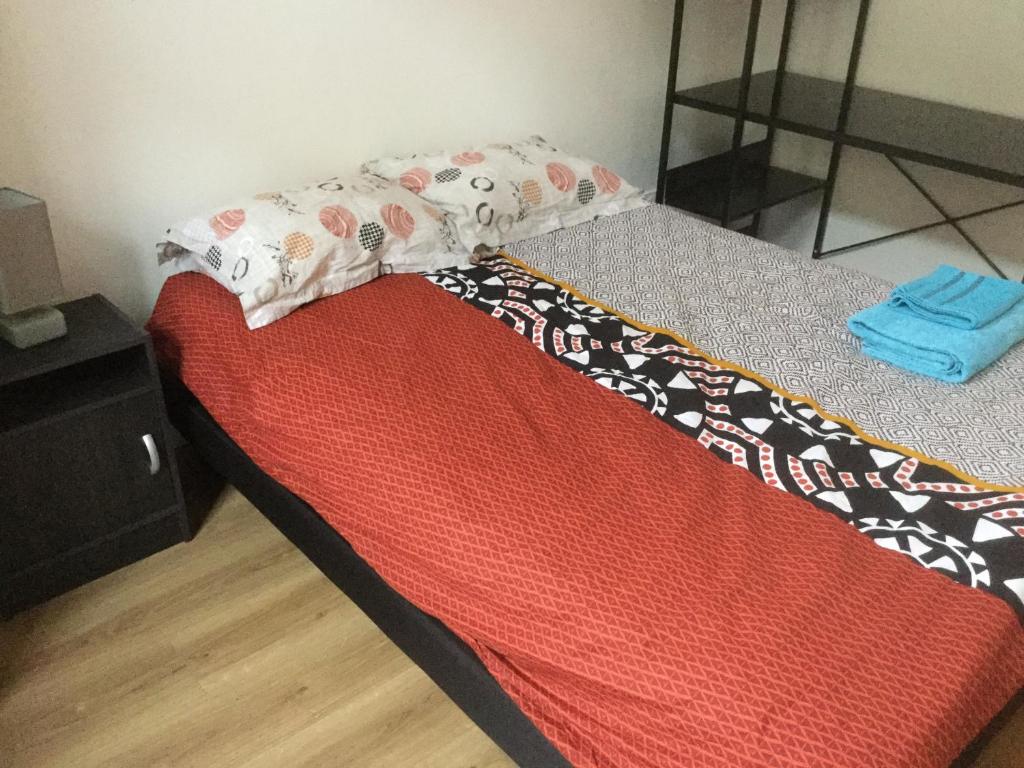 3 Chambres En Lit Double 6 Personnes Dans Appartement Entierement Renove 70 M2 Wifi Climatisation Tres Calme Tout Equipe Lit Bebe Clermont Ferrand Updated 21 Prices