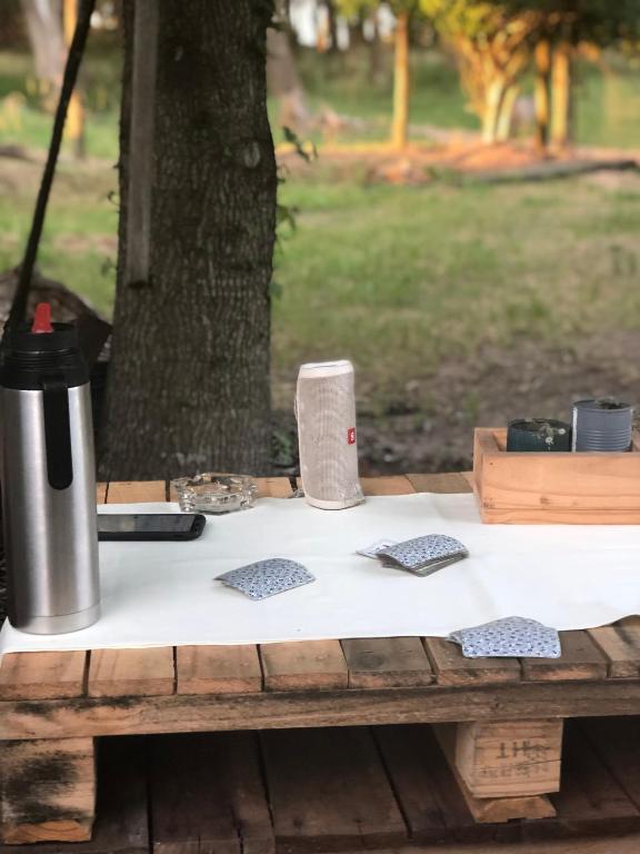 Příslušenství pro přípravu čaje a kávy v ubytování Casita del parque